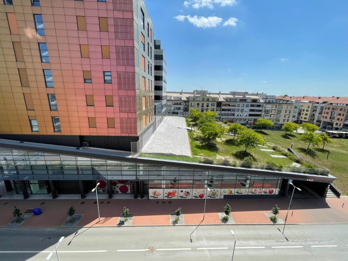 Apartamento Korzo Osijek 2 Exterior foto