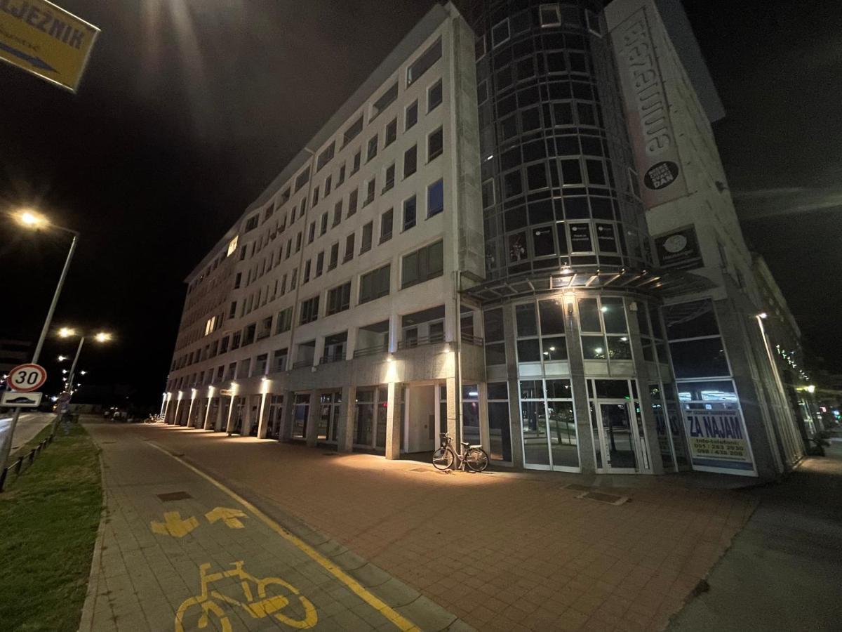 Apartamento Korzo Osijek 2 Exterior foto